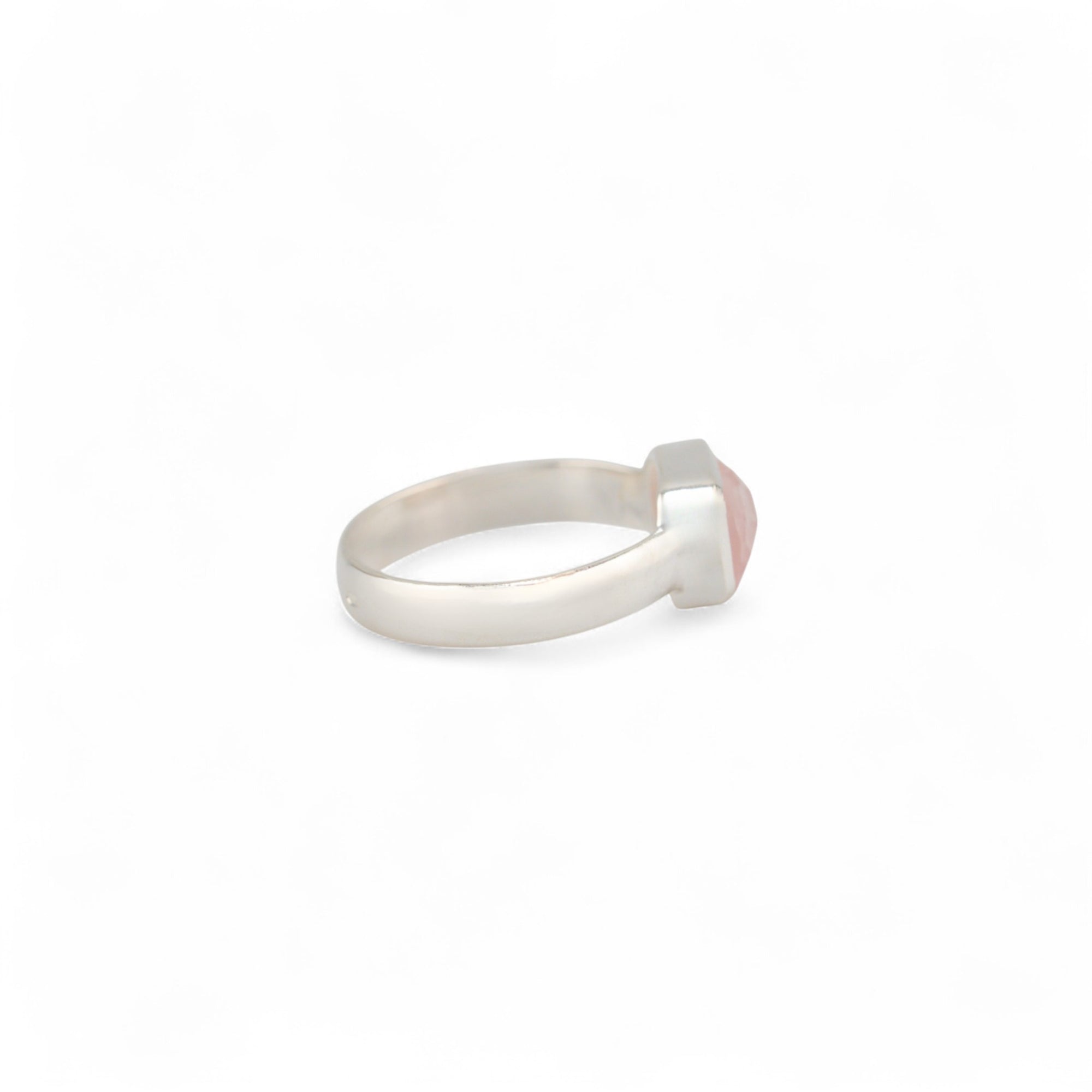 Reverse cuboid morganite ring