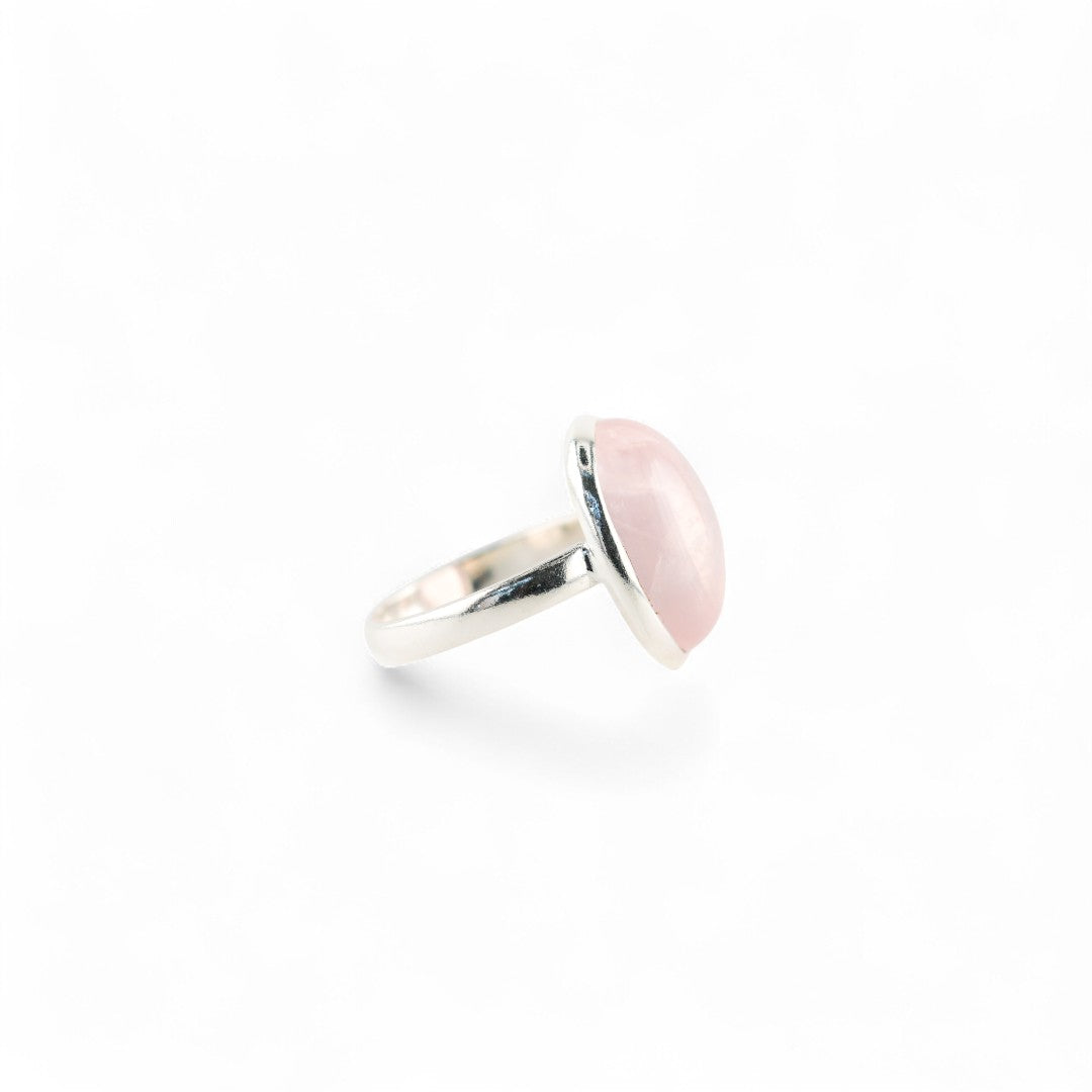 Nordic rose quartz ring