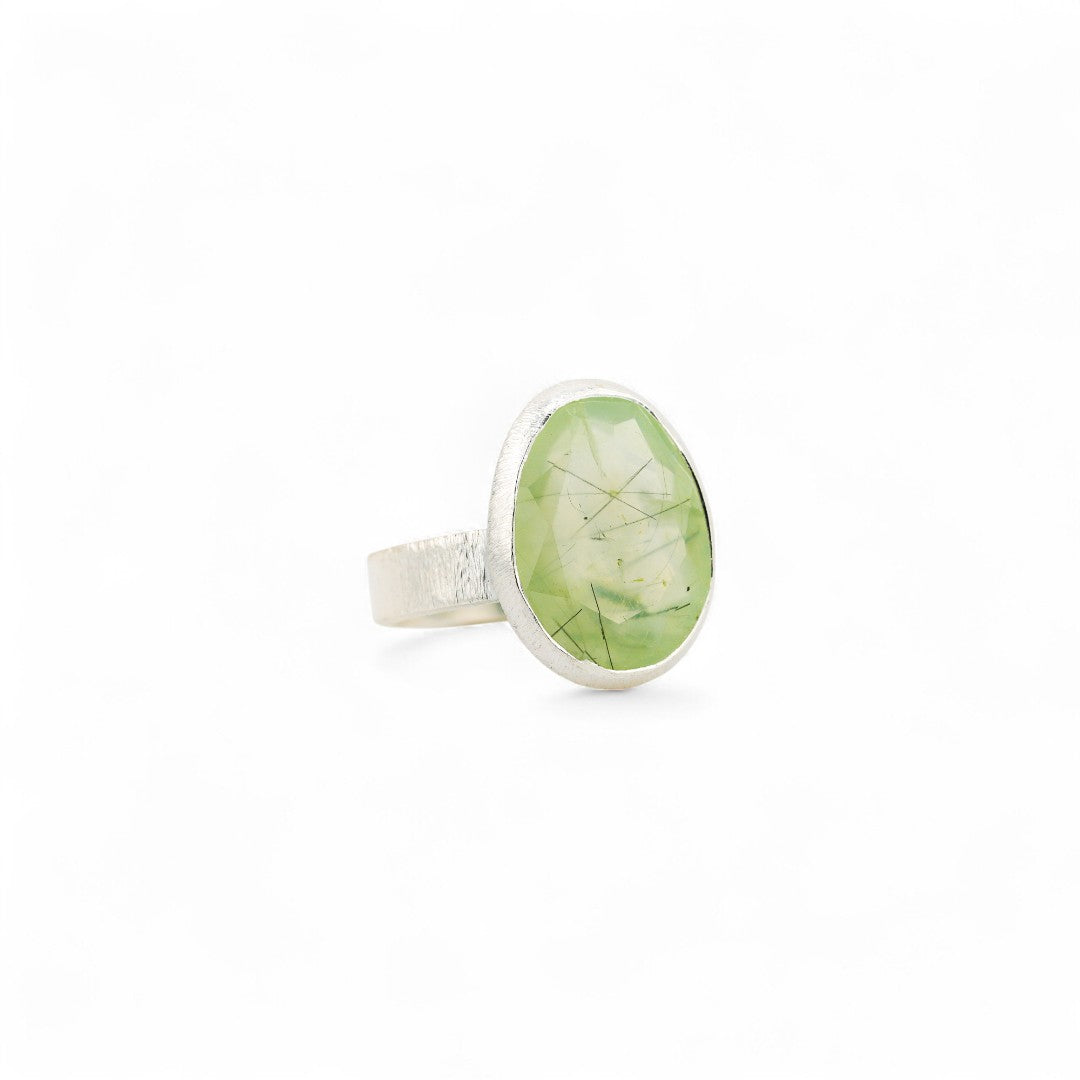 Eve prehnite ring