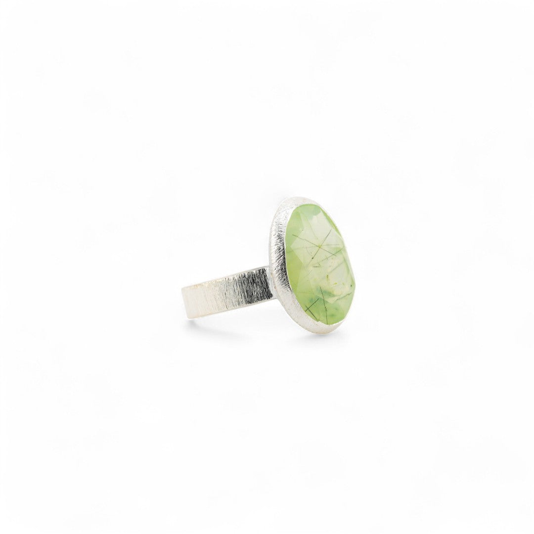 Eve prehnite ring