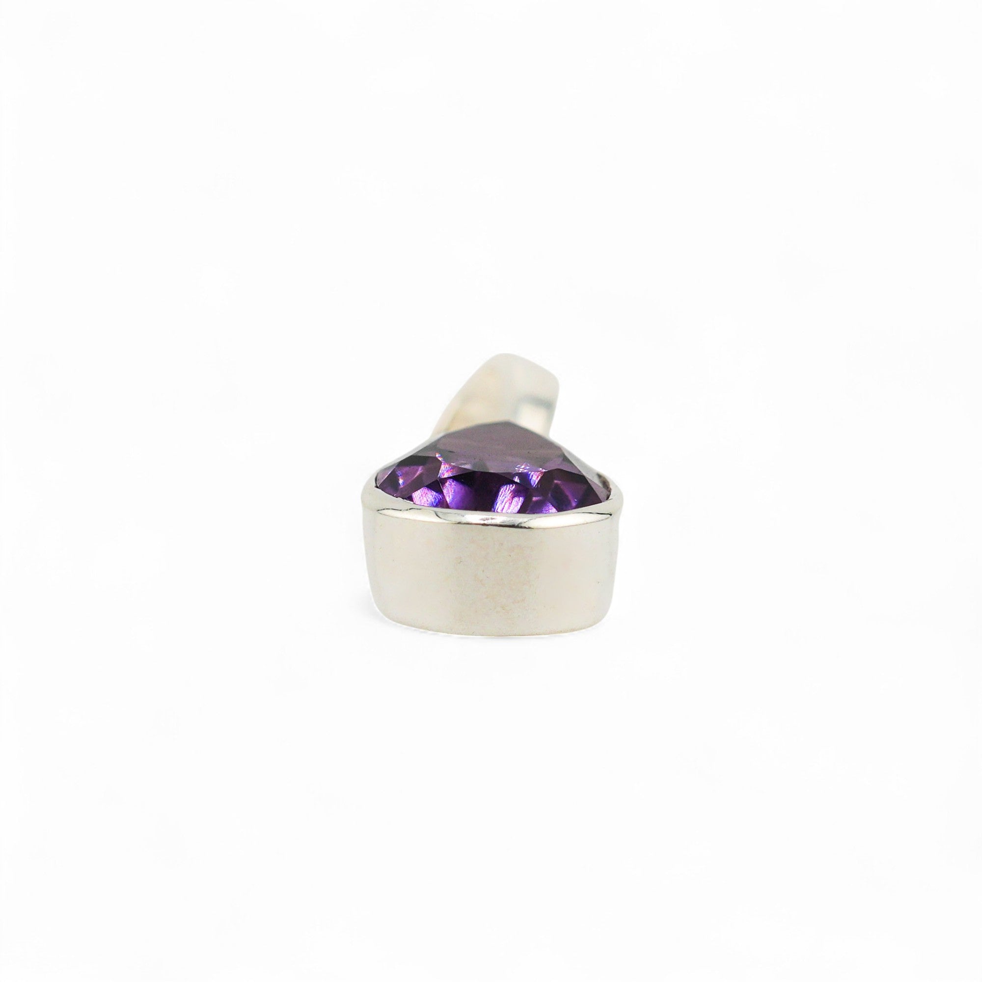 Venus amethyst pendant