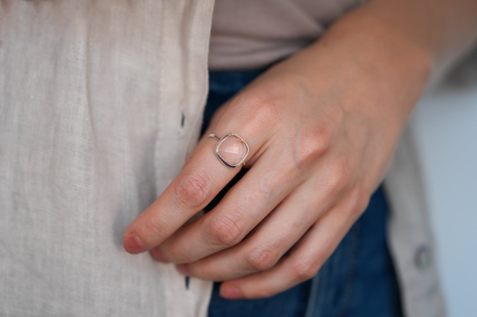 Rose quartz sugarloaf ring