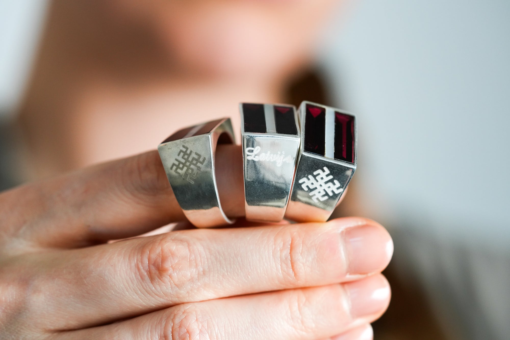 Garnet and mother of pearl Latvia ring