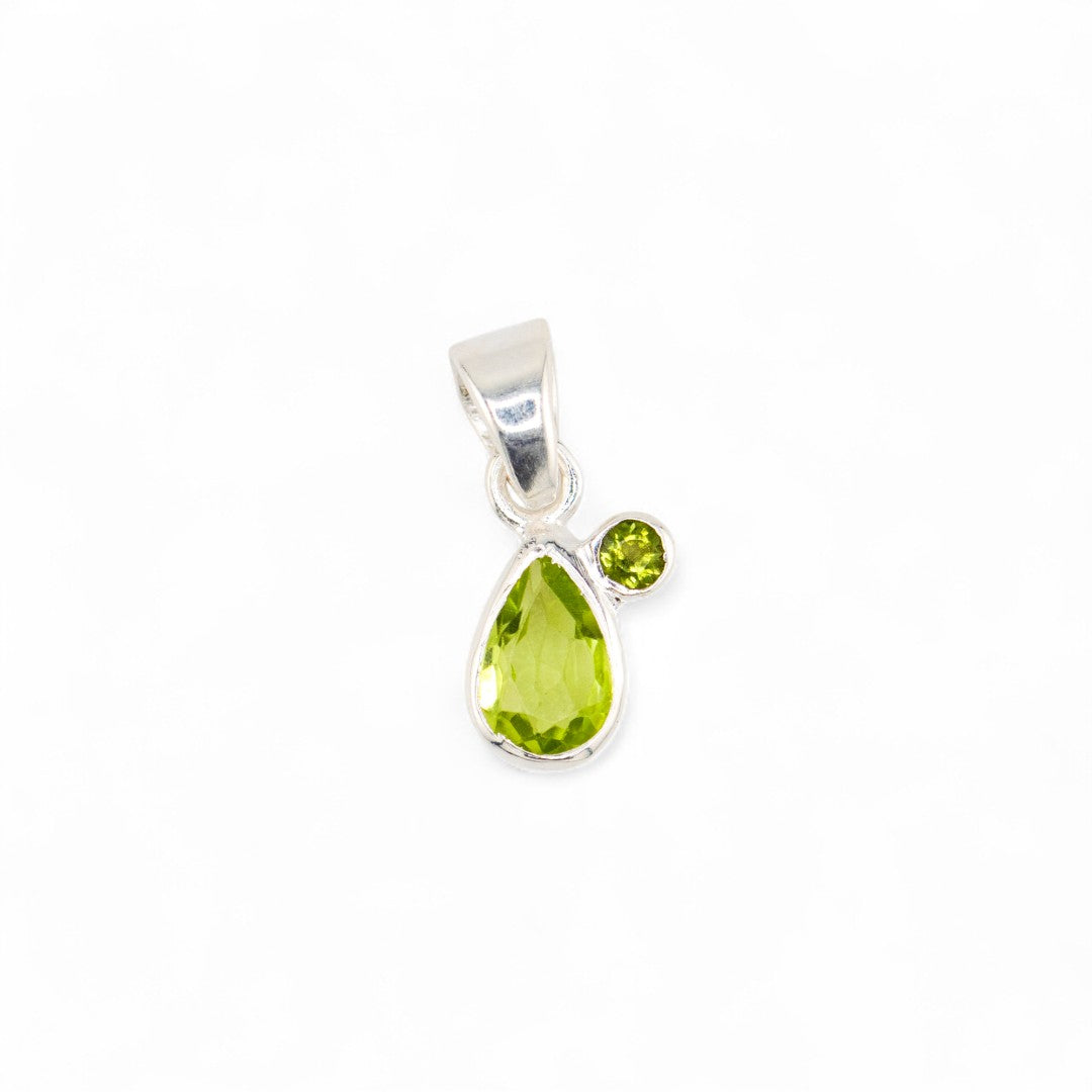 Wildmist peridot pendant