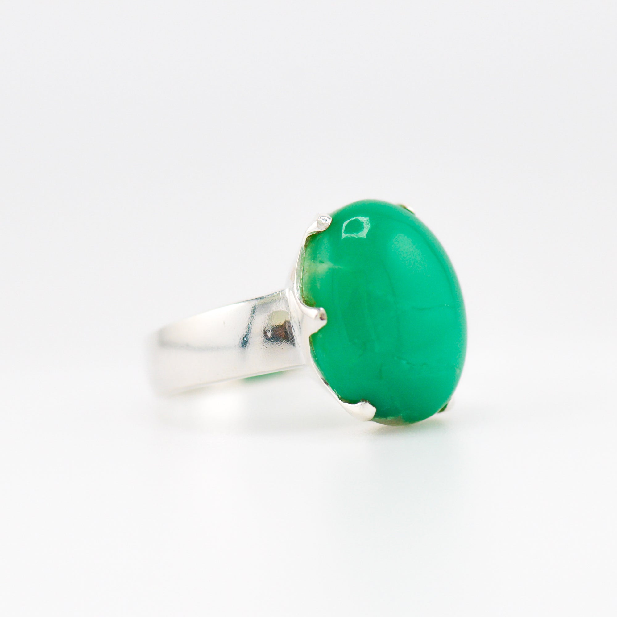 Chrysoprase crown ring