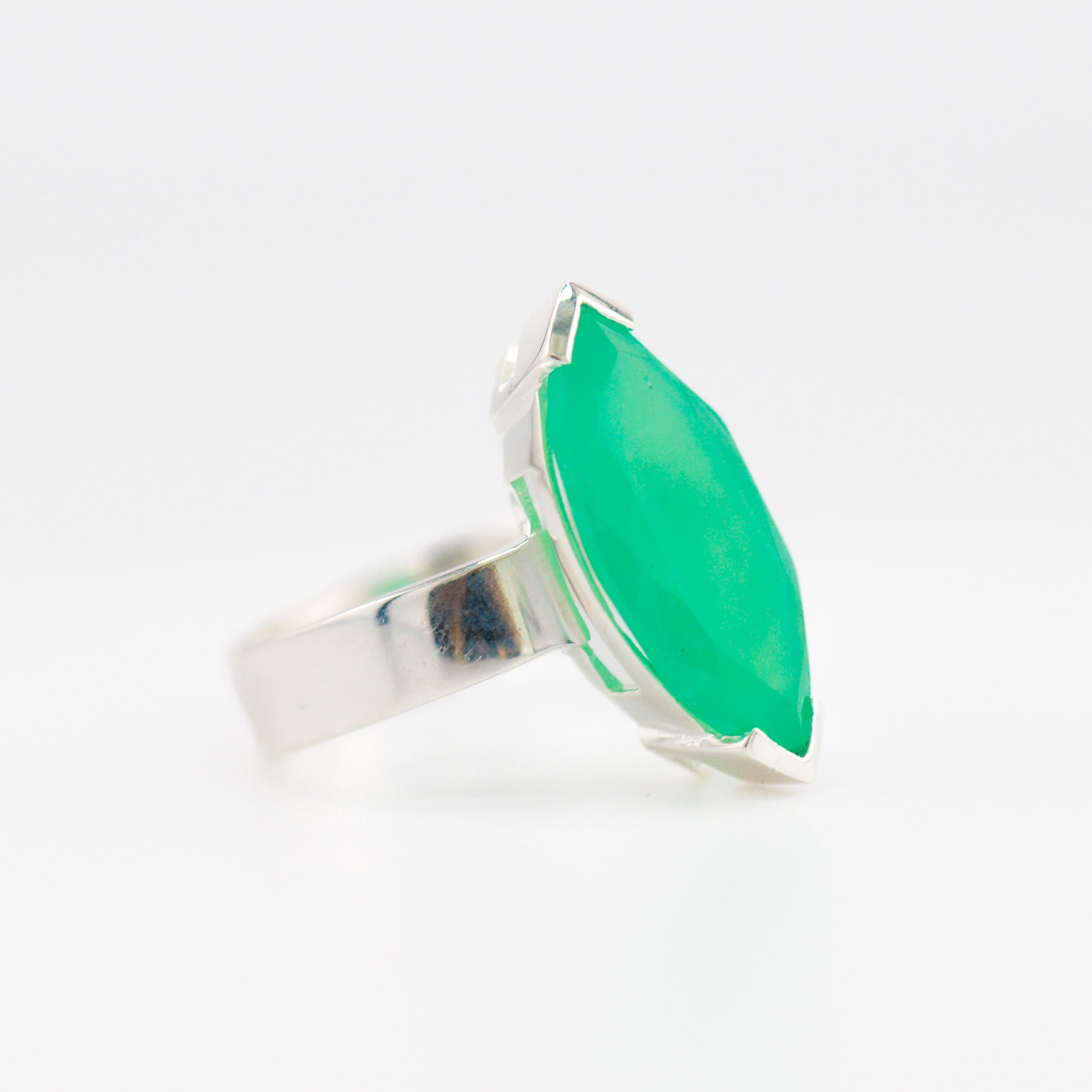 Marquise chrysoprase ring
