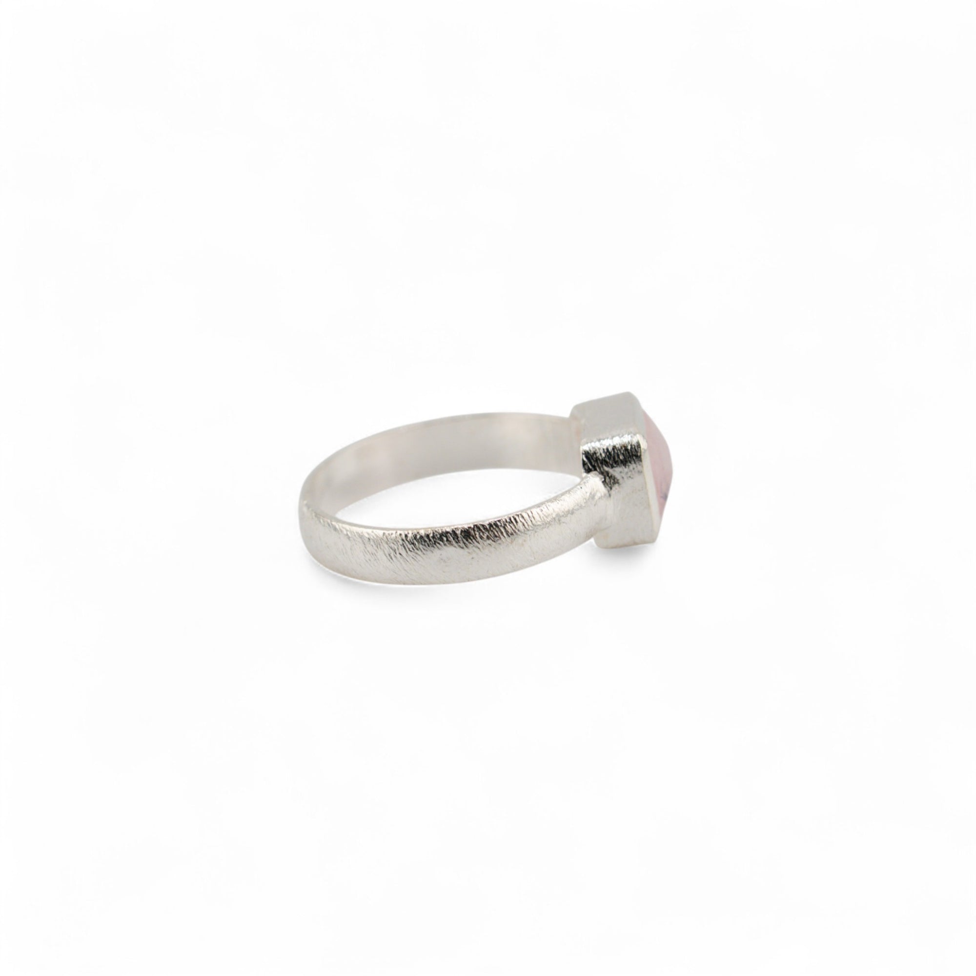 Reverse cuboid morganite ring matt