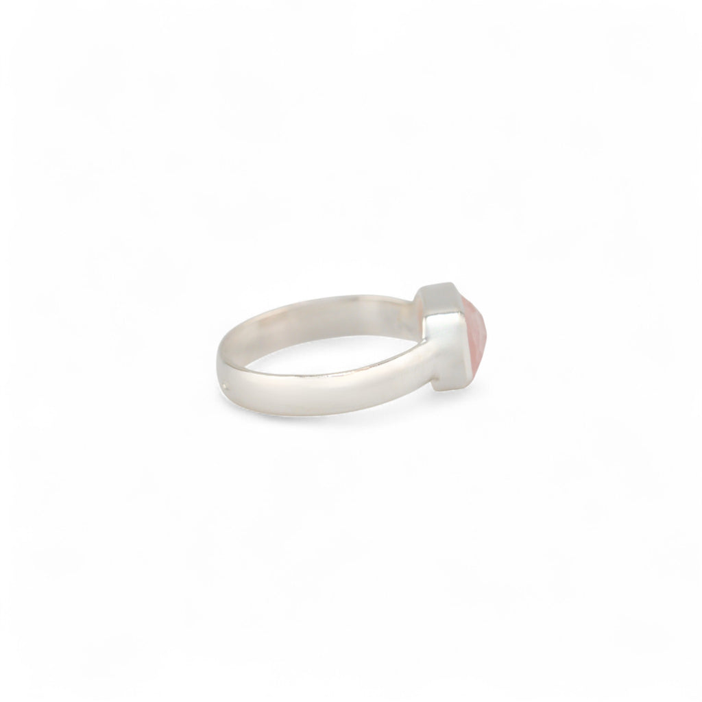 Reverse cuboid morganite ring