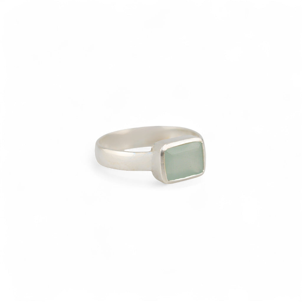 Cuboid aquamarine ring