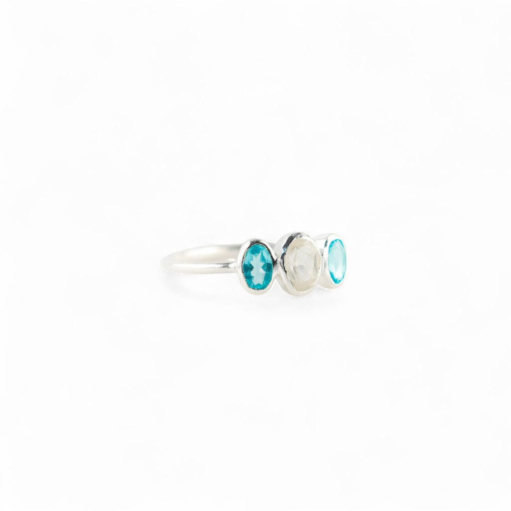 Apatite and moonstone ring