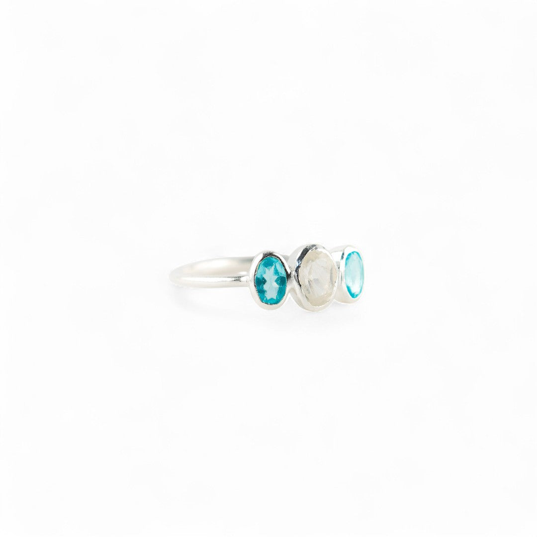 Apatite and moonstone ring