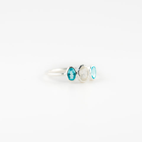 Apatite and moonstone ring