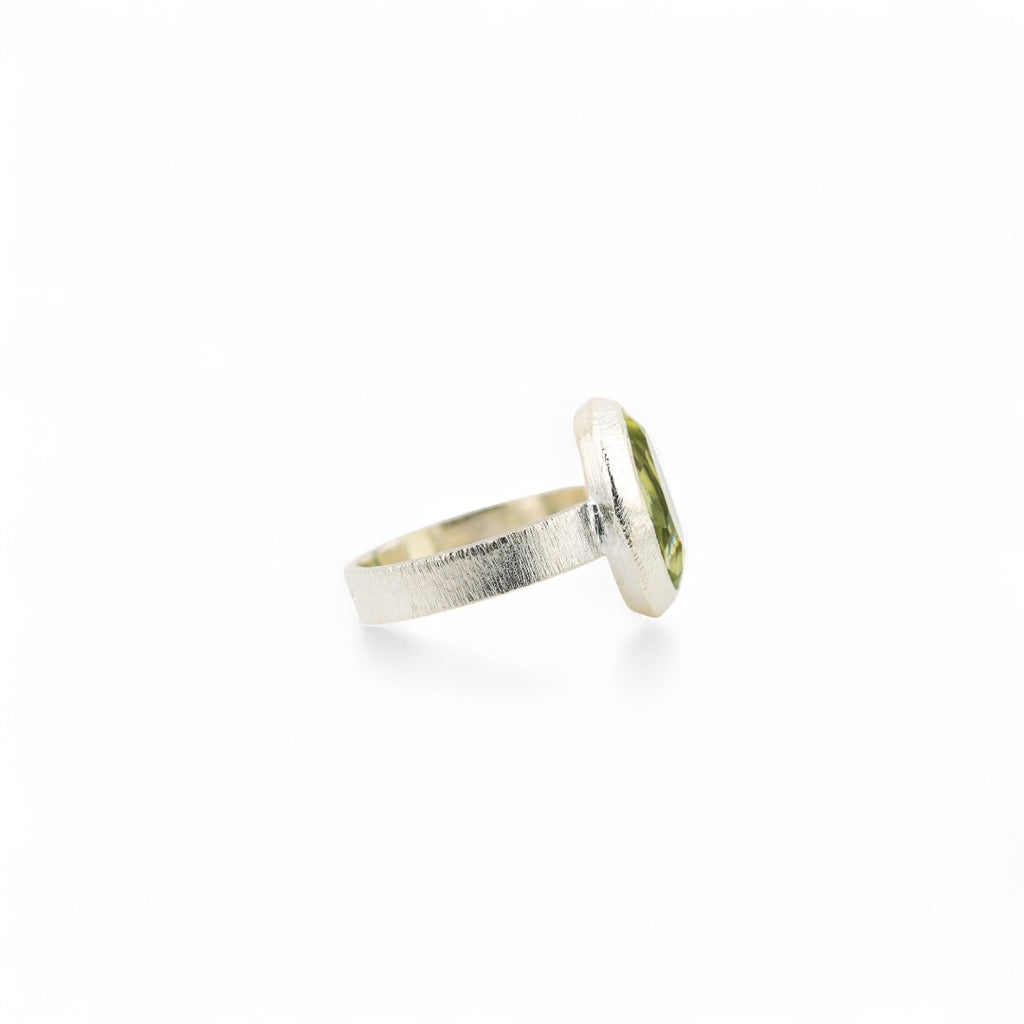 Eve green amethyst ring
