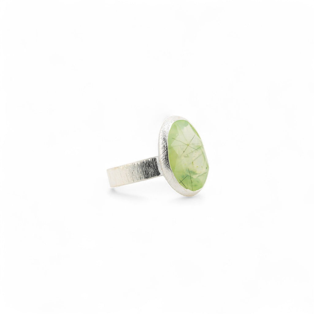 Eve prehnite ring