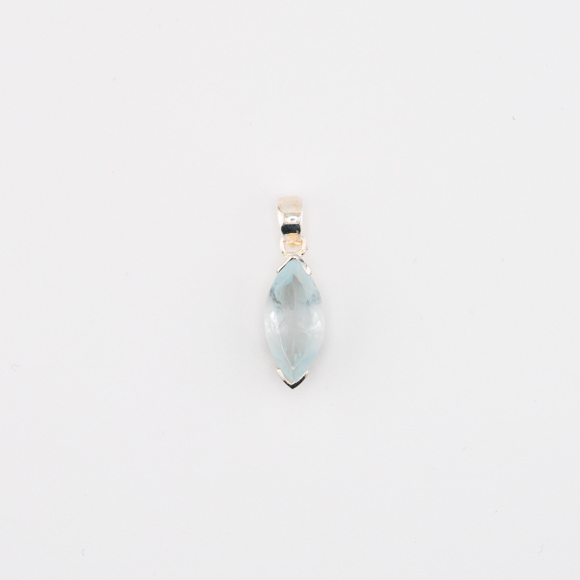 Marquise aquamarine pendant