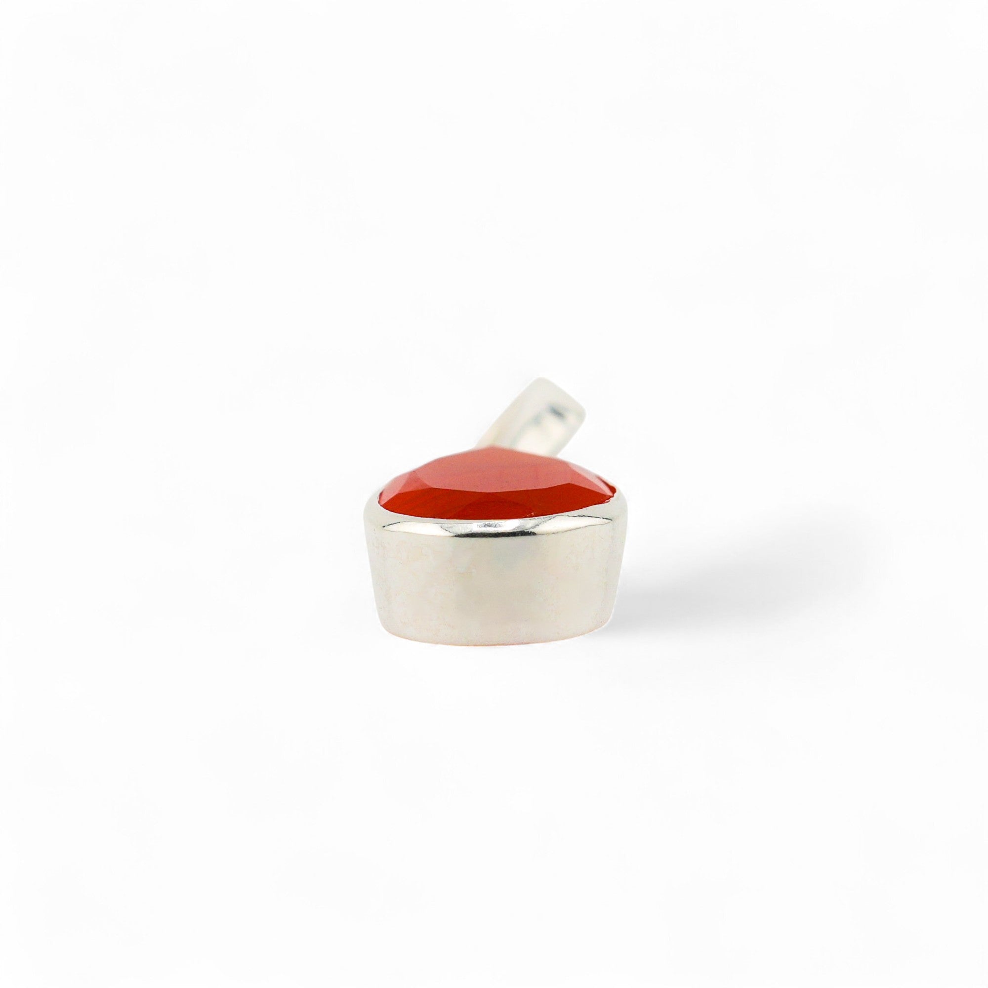 Venus carnelian pendant