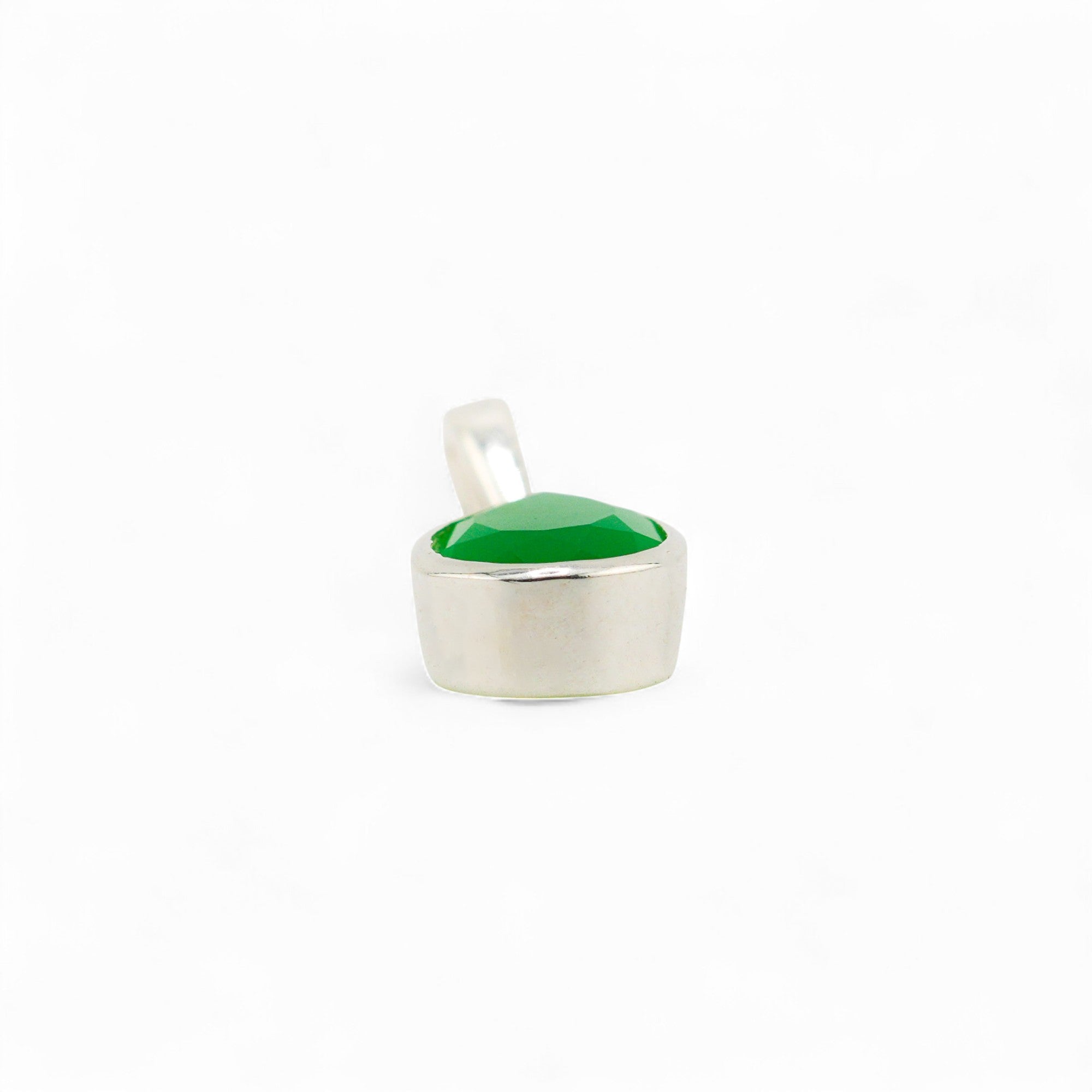 Venus chrysoprase pendant