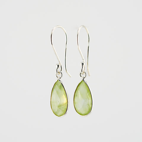 Prehnite short earrings