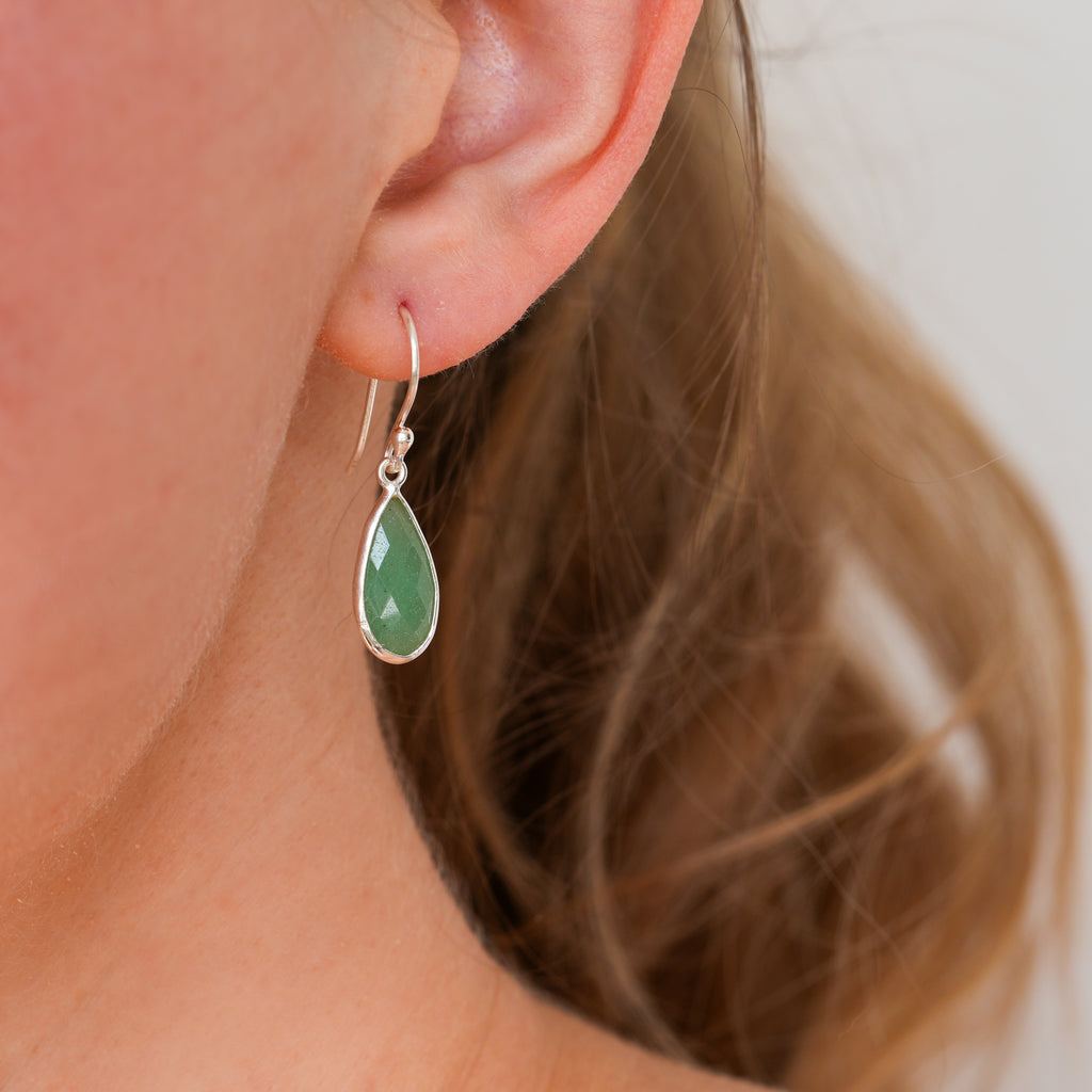 Green aventurine short earrings