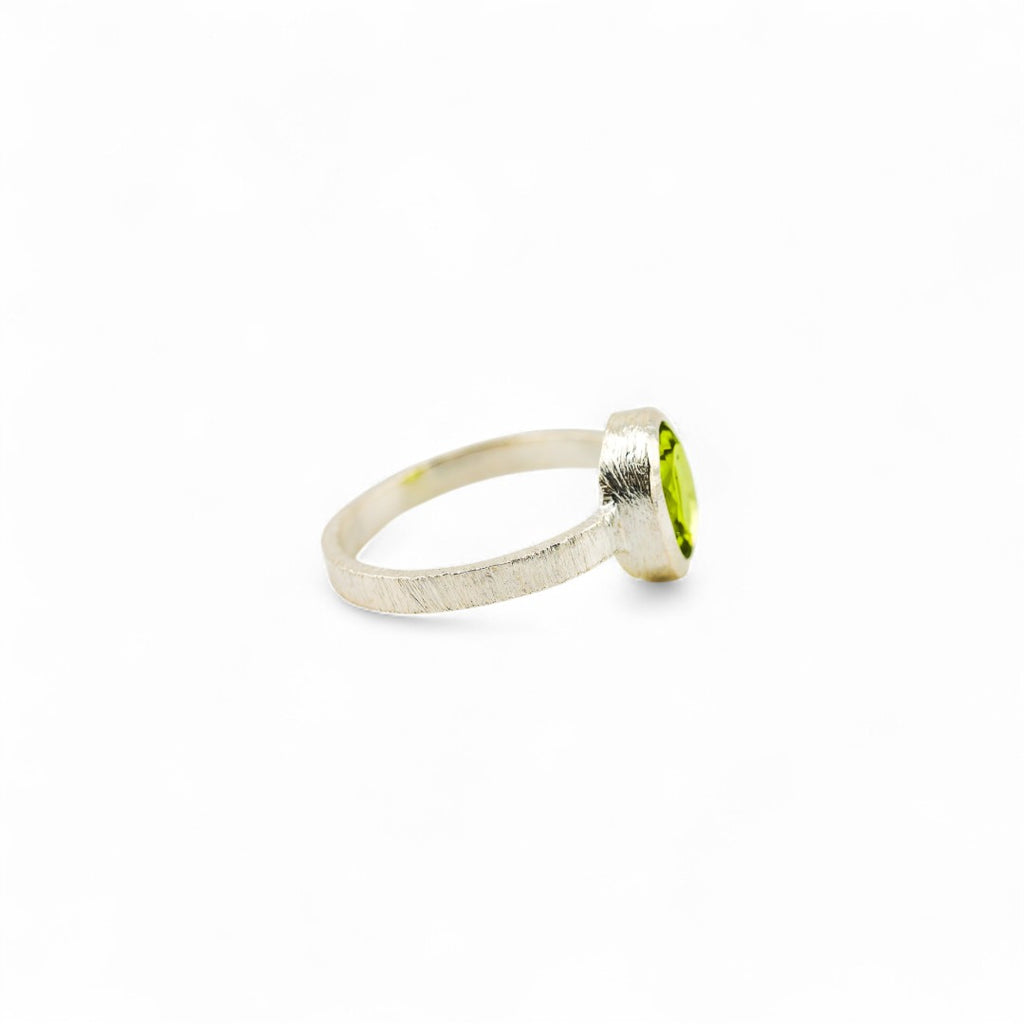 Eternal peridot ring