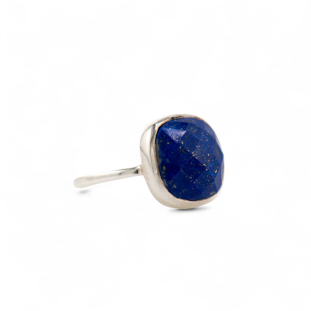Lapis Lazuli sugarloaf ring