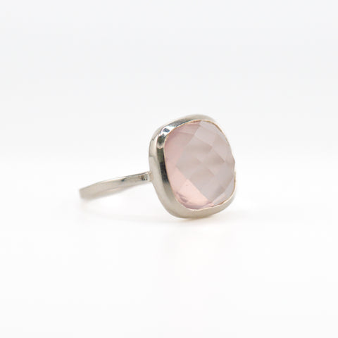 Rose Quartz sugarloaf ring