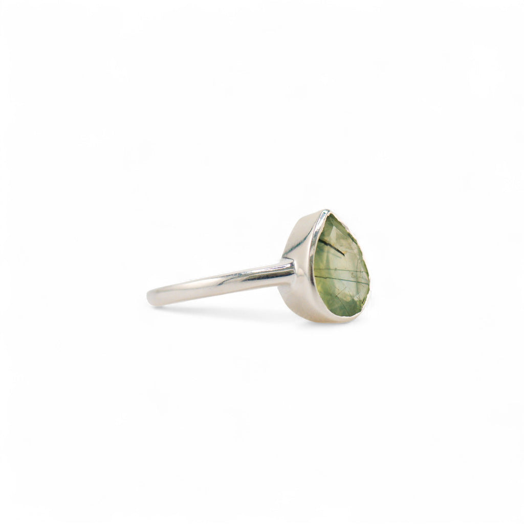 Venus teardrop prehnite ring