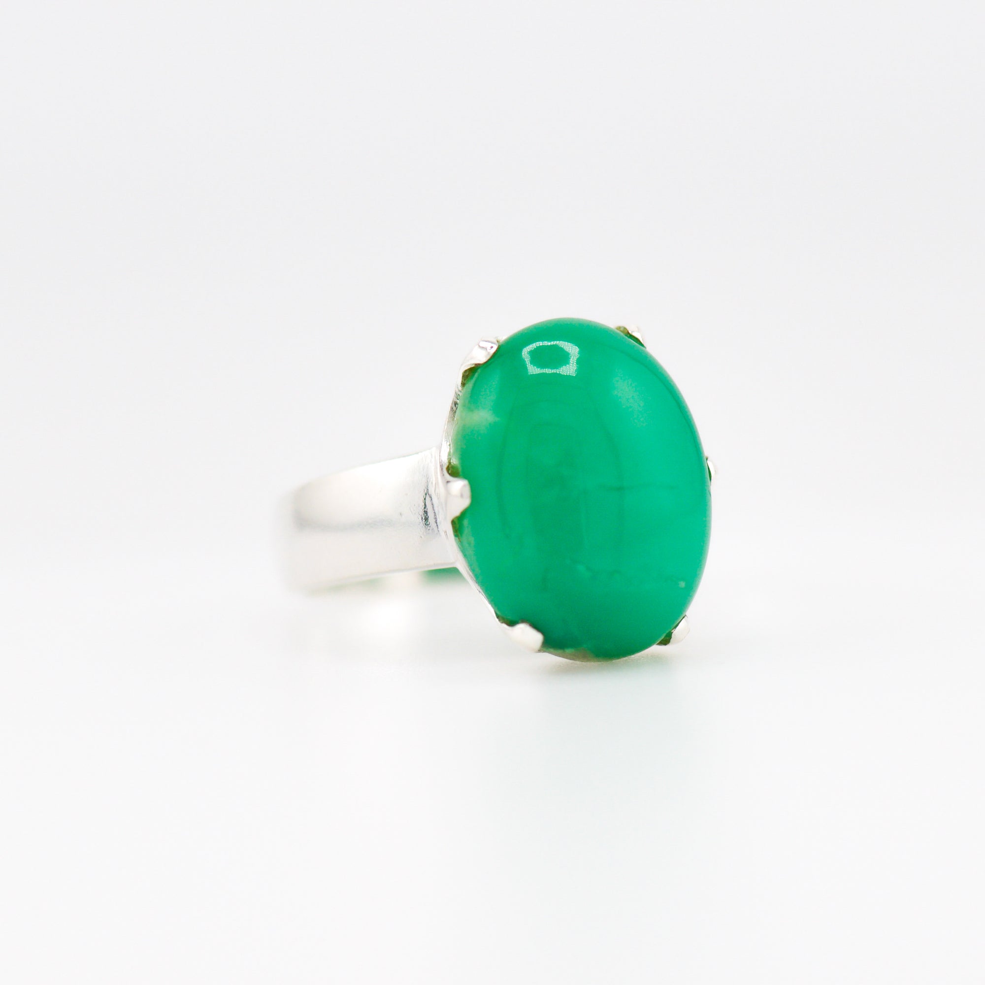Chrysoprase crown ring