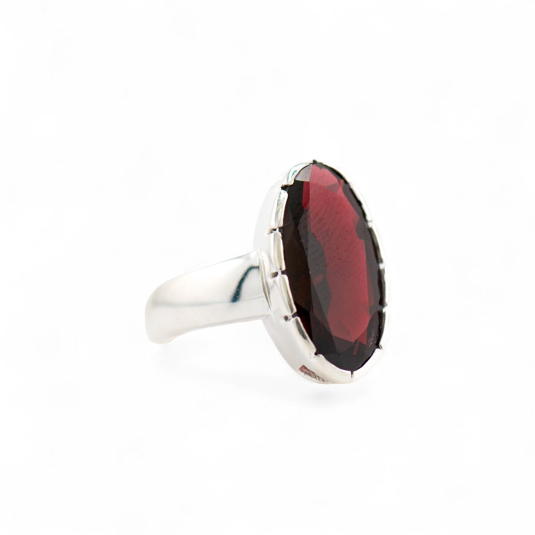 Selene garnet ring