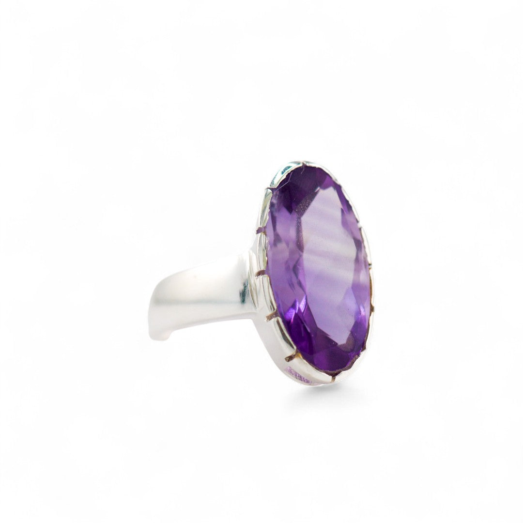 Selene amethyst ring