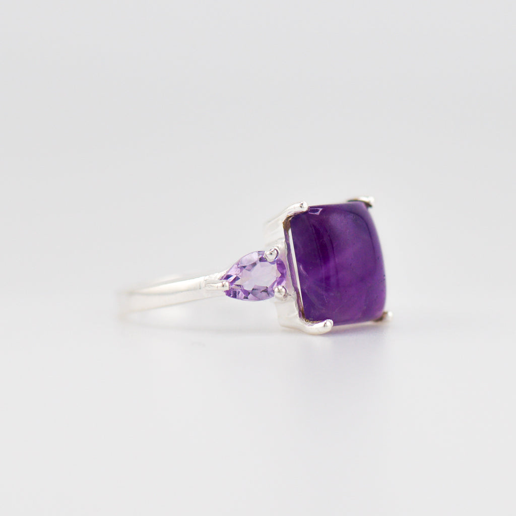 Gaia amethyst ring
