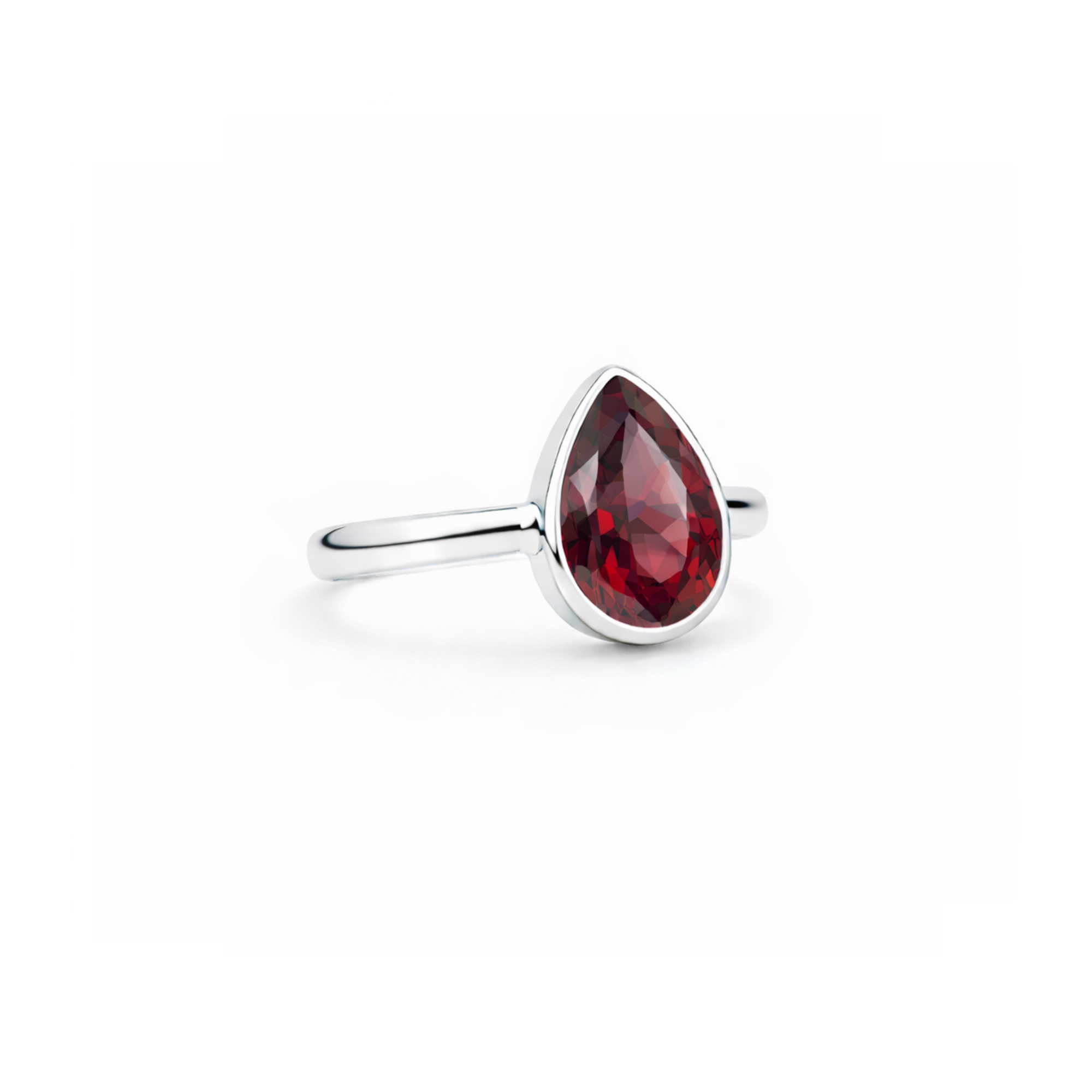 Bague en grenat en forme de larme de Vénus