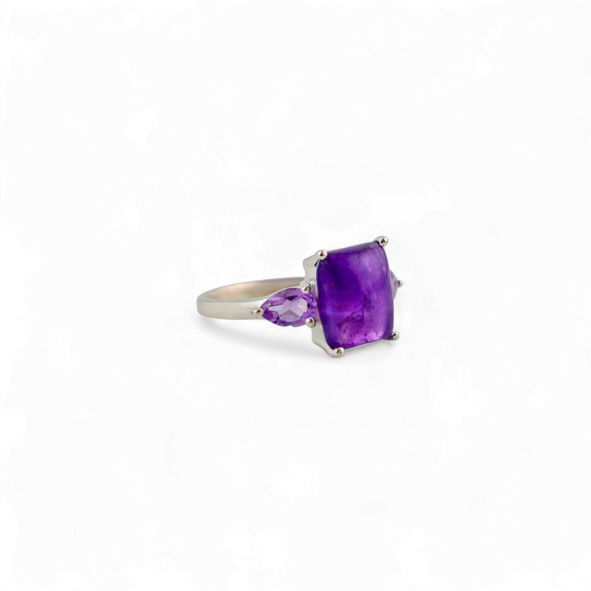 Gaia amethyst ring