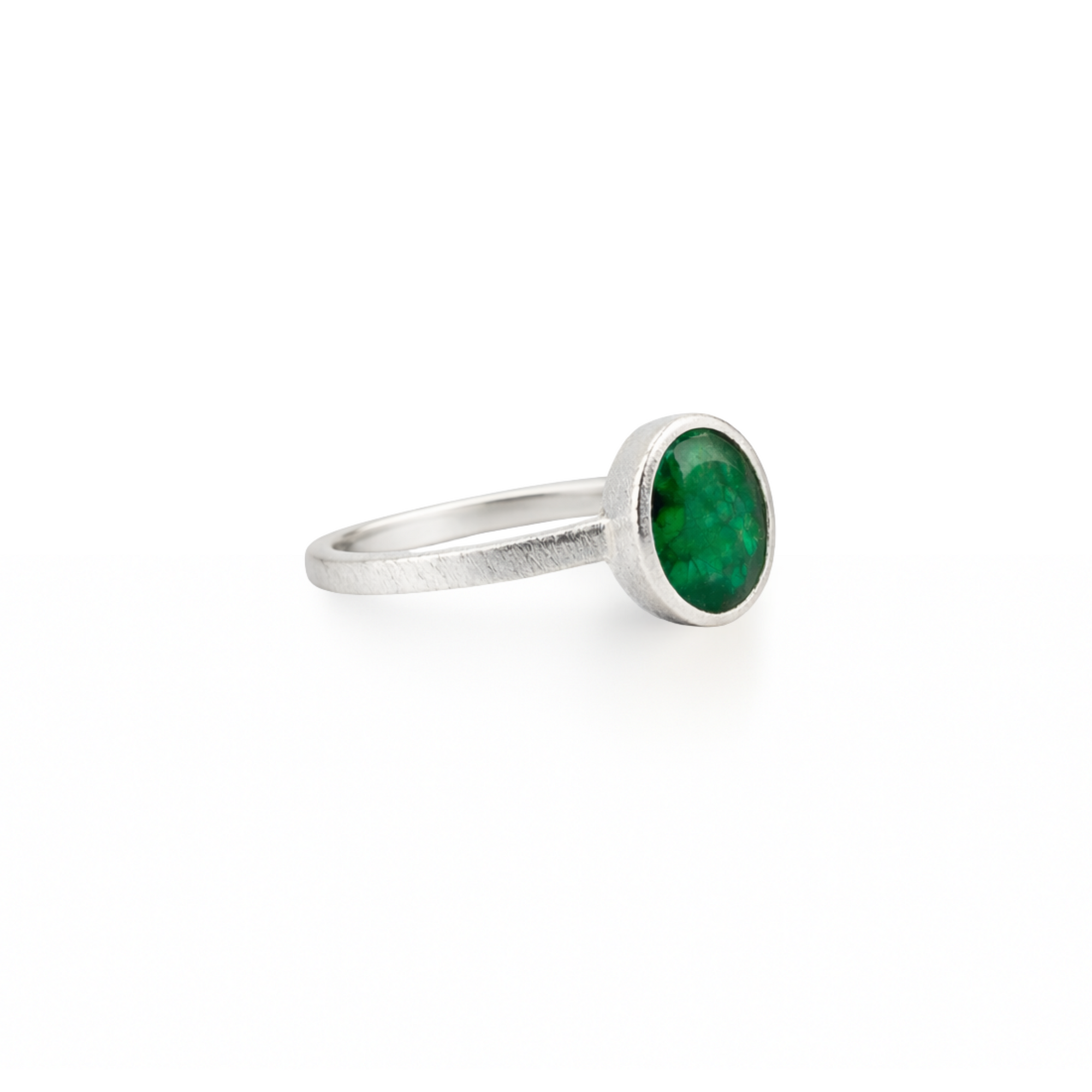 Eternal emerald matte ring