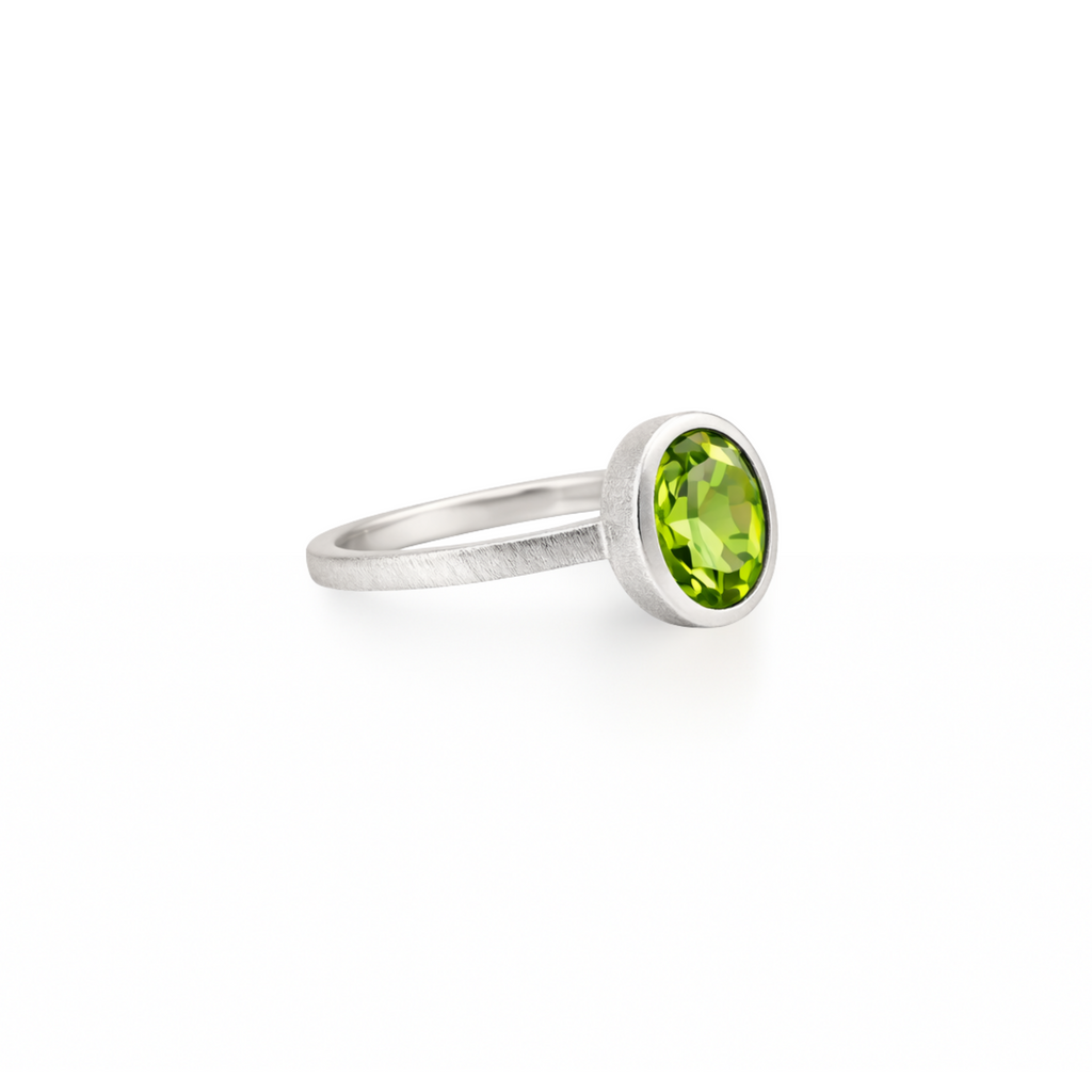 Eternal peridot matte ring