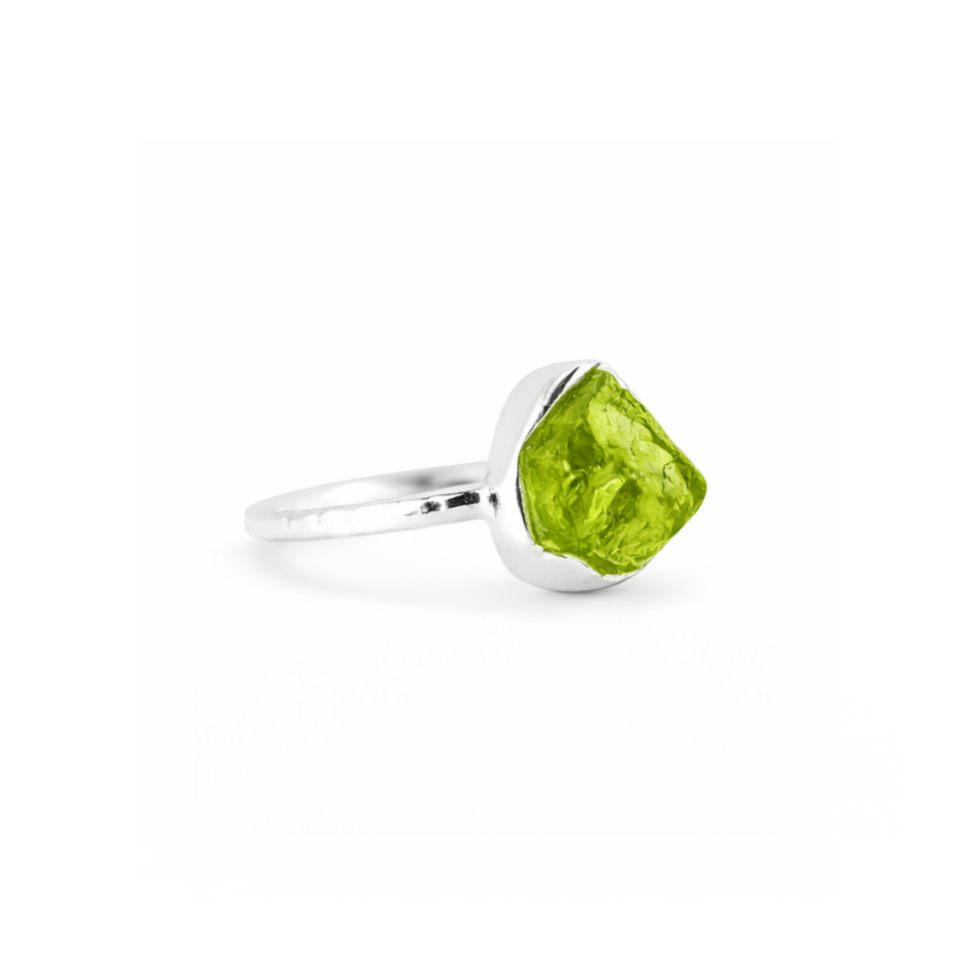 Meteor peridot ring