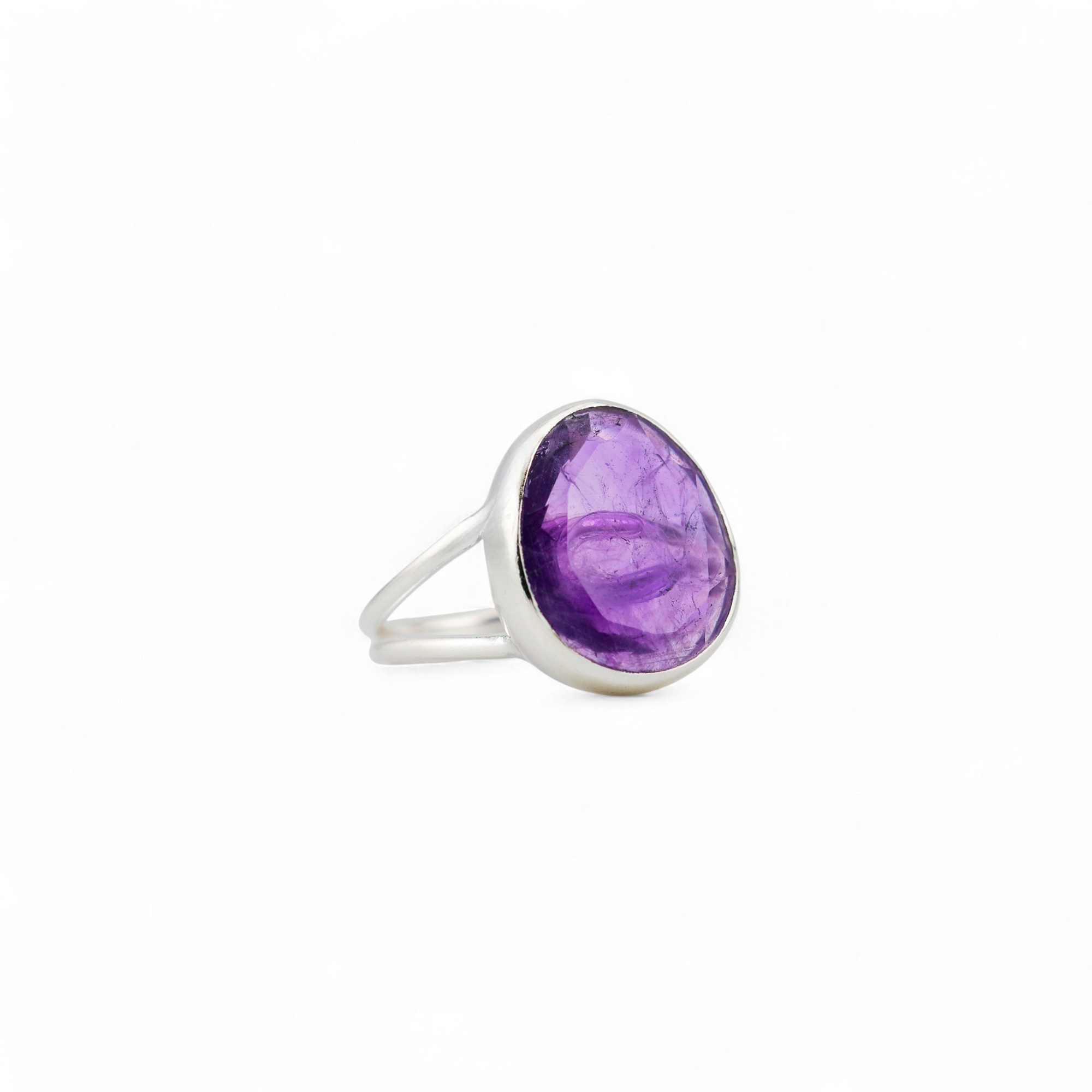 Harmonia amethyst ring